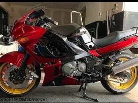 02 Kawasaki ZZR 600